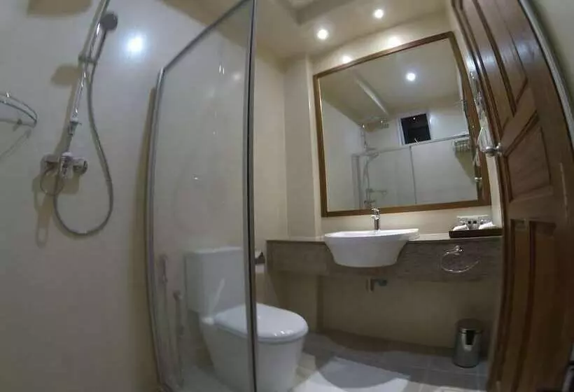 هتل Meri Maldives