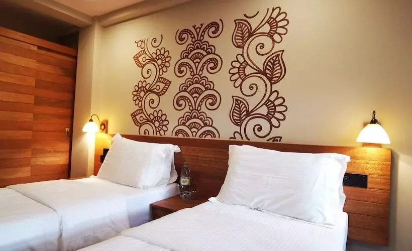 هتل Meri Maldives