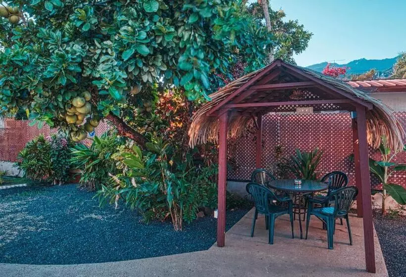 تختخواب و صبحانه Inaiti Lodge