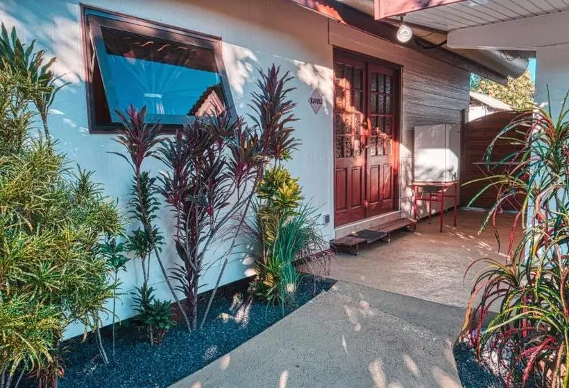 تختخواب و صبحانه Inaiti Lodge