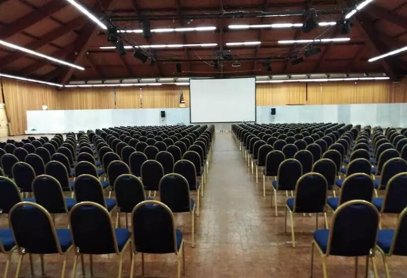 Отель Rhi Porta Bologna