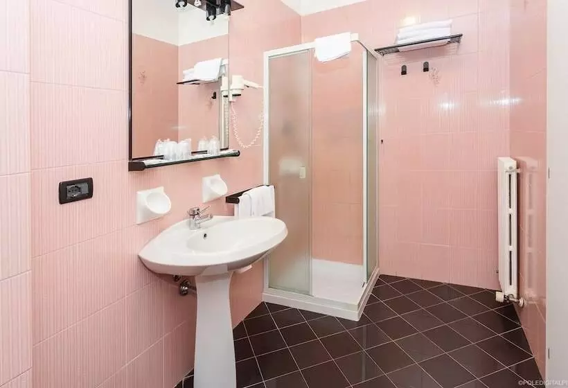 Отель Rhi Porta Bologna