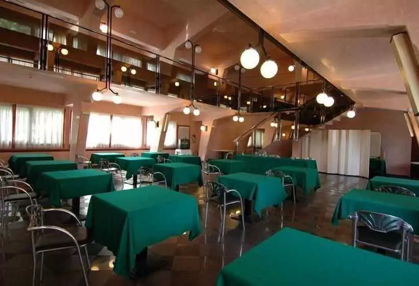 호텔 Grande Albergo Potenza