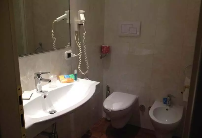 호텔 Grande Albergo Potenza