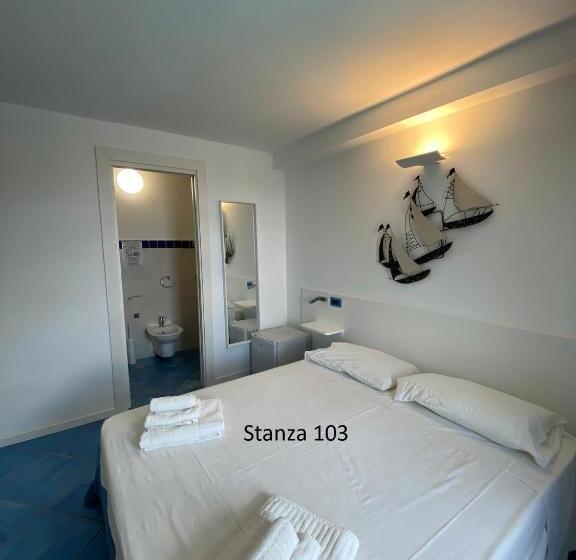 فندق Il Gabbiano Palinuro