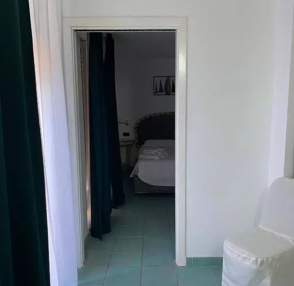 Отель Il Gabbiano Palinuro