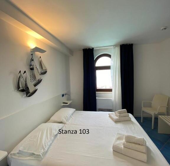 فندق Il Gabbiano Palinuro