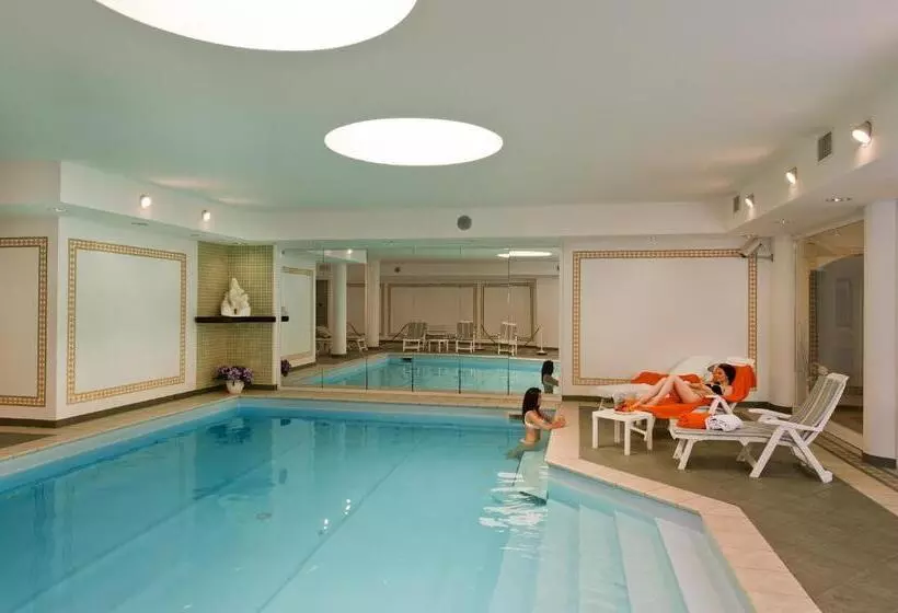 Отель Lido La Perla Nera