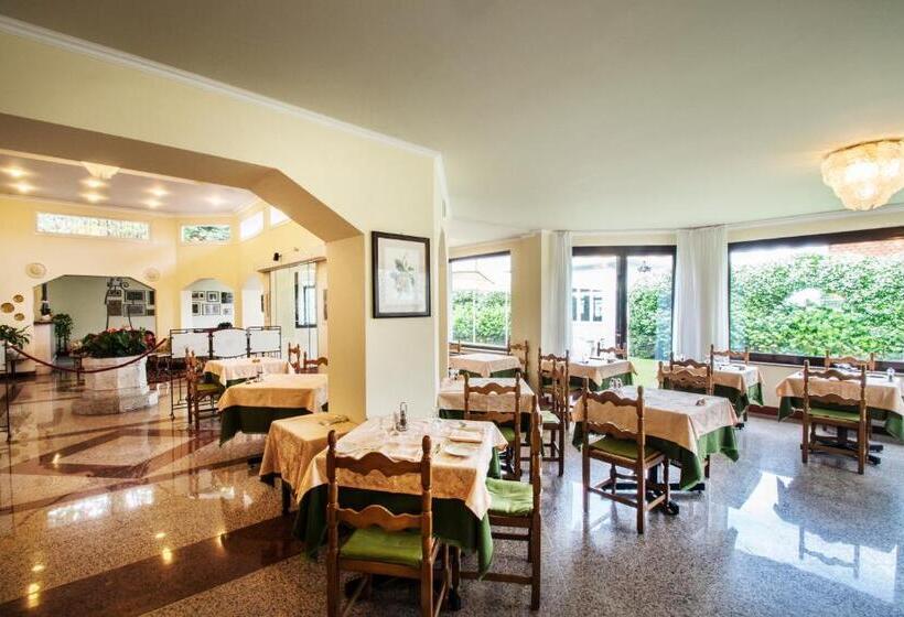 هتل Lido La Perla Nera