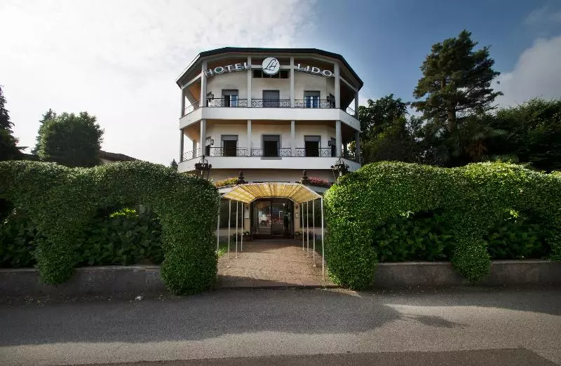 Отель Lido La Perla Nera