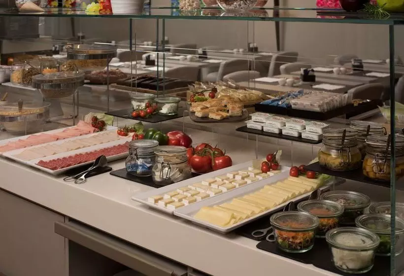 فندق NH La Spezia