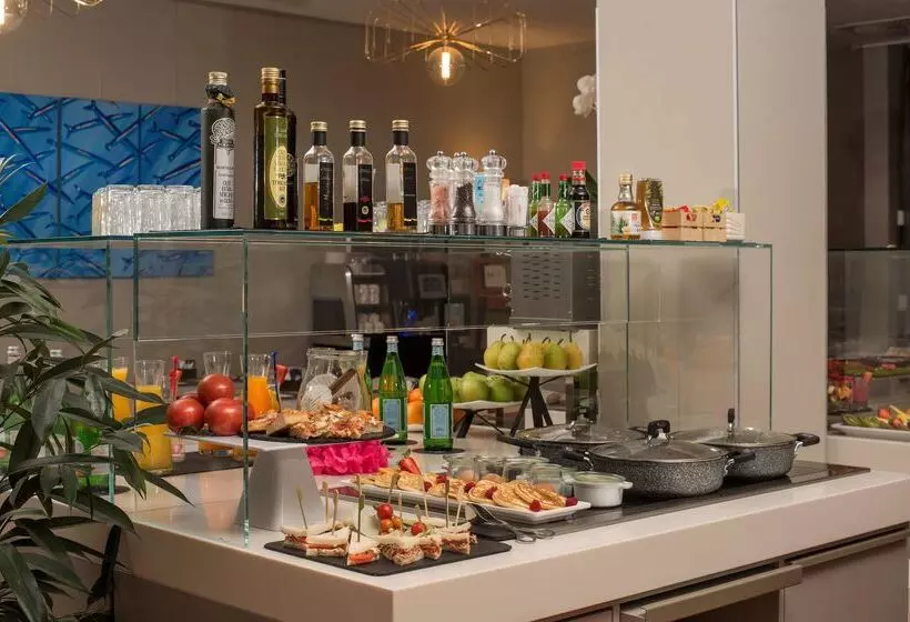 فندق NH La Spezia