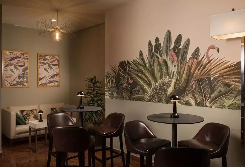 فندق NH La Spezia