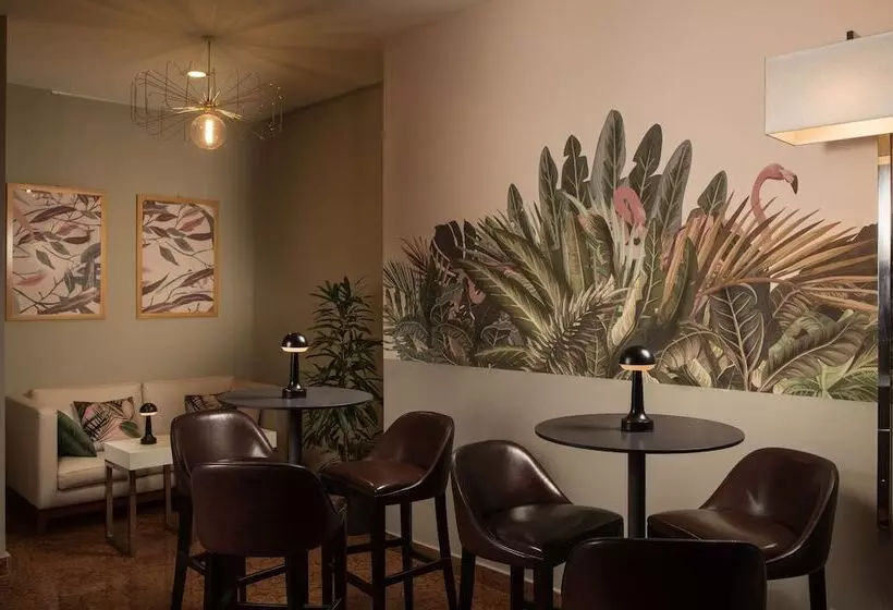 فندق NH La Spezia