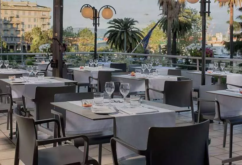 فندق NH La Spezia