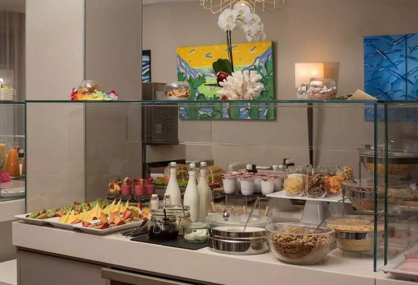 فندق NH La Spezia