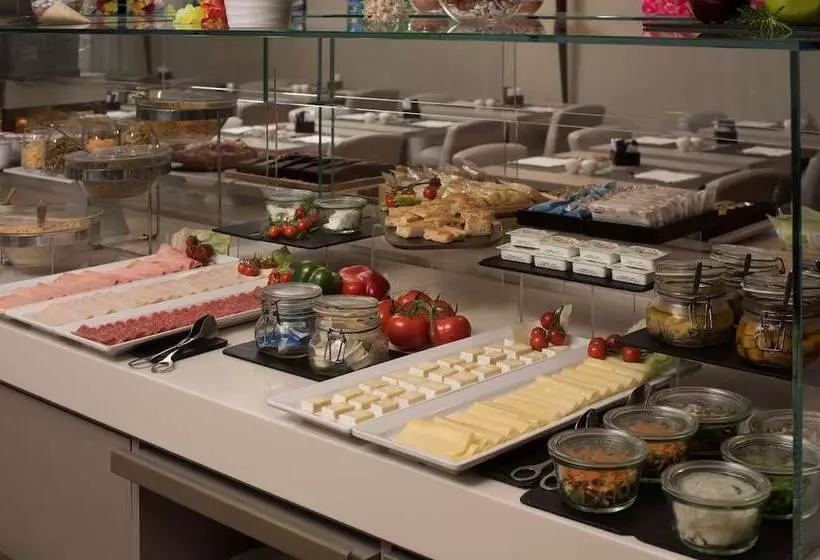 فندق NH La Spezia