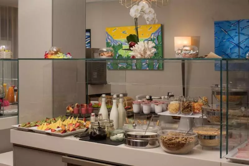 فندق NH La Spezia