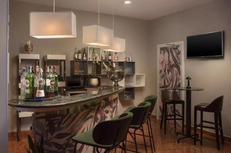 فندق NH La Spezia