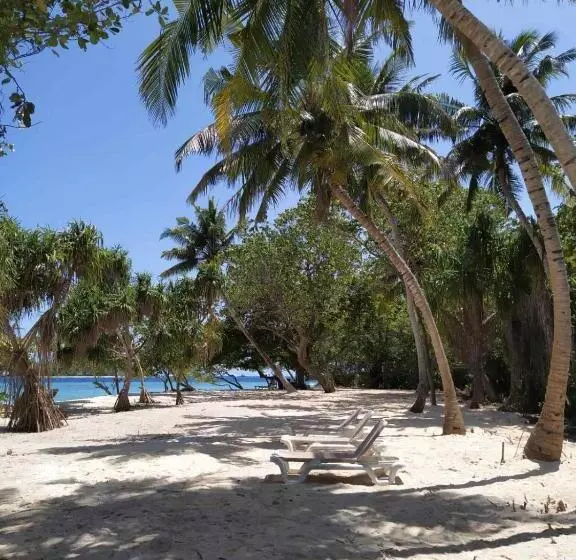 هتل Acqua Blu Rasdhoo