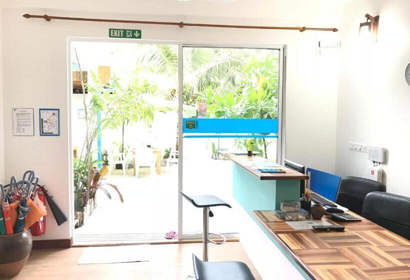 هتل Acqua Blu Rasdhoo