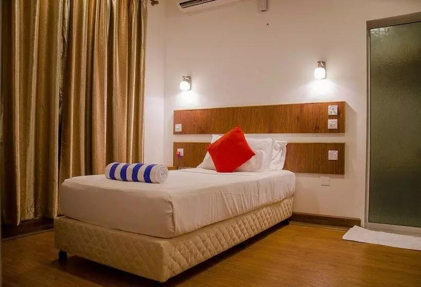 هتل Rasdhoo Atoll Residence