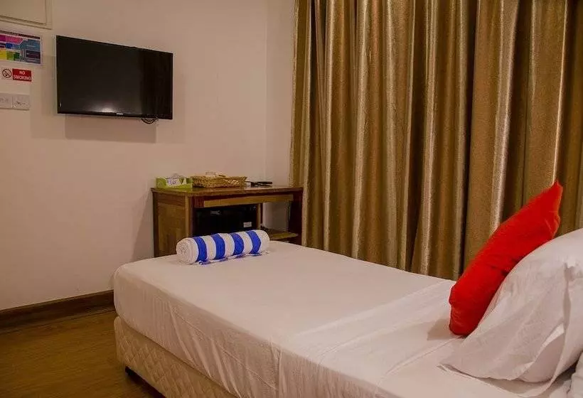 هتل Rasdhoo Atoll Residence