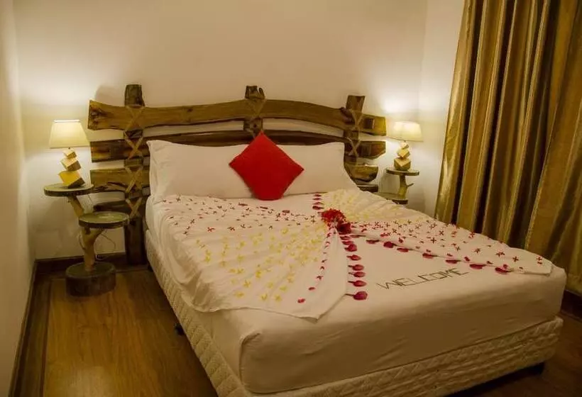 هتل Rasdhoo Atoll Residence