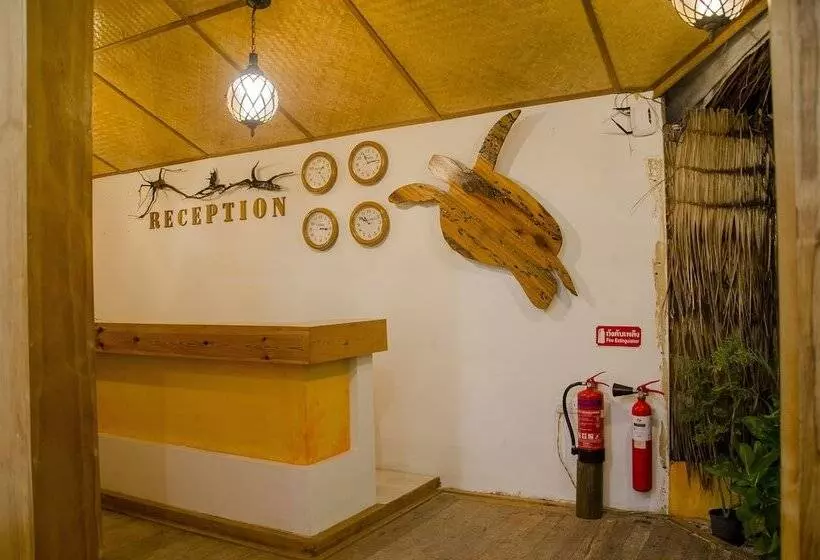 هتل Rasdhoo Atoll Residence