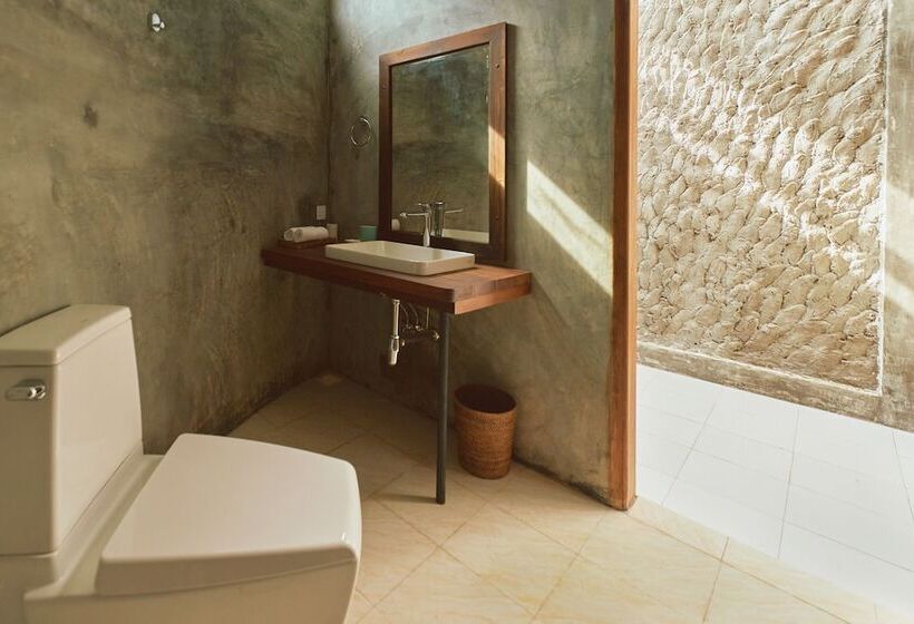 پانسیون Atollkey