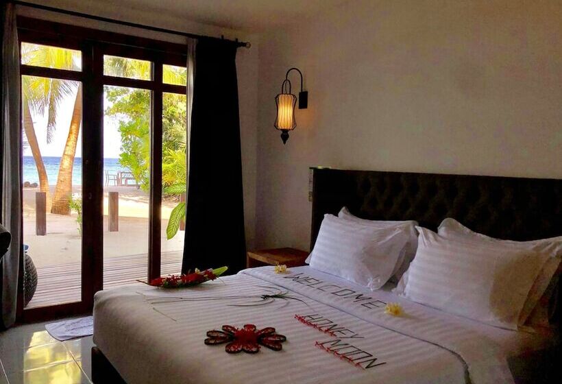 پانسیون Atollkey