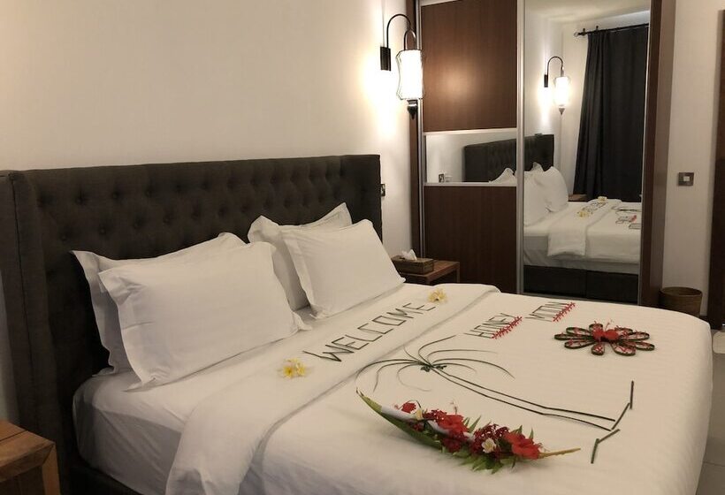 پانسیون Atollkey