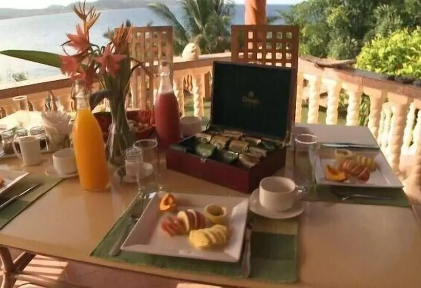 هتل Bay View Villa