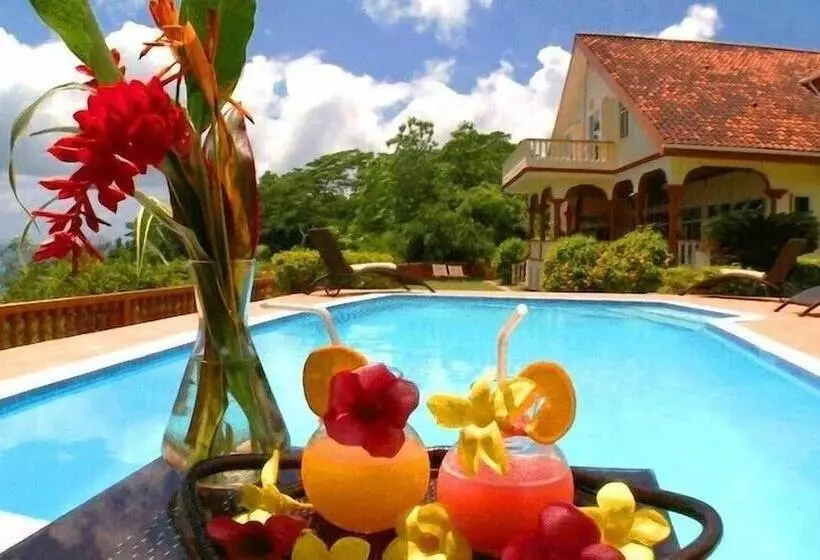 هتل Bay View Villa