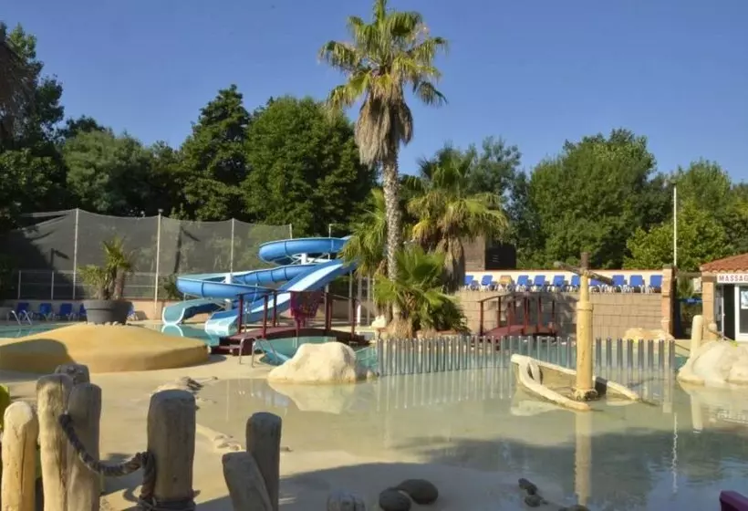 ホテル Camping Beauséjour