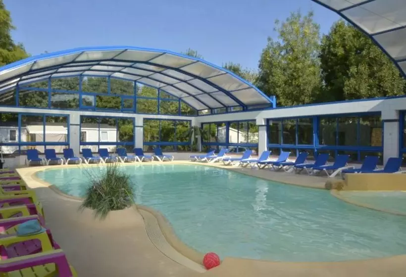 ホテル Camping Beauséjour