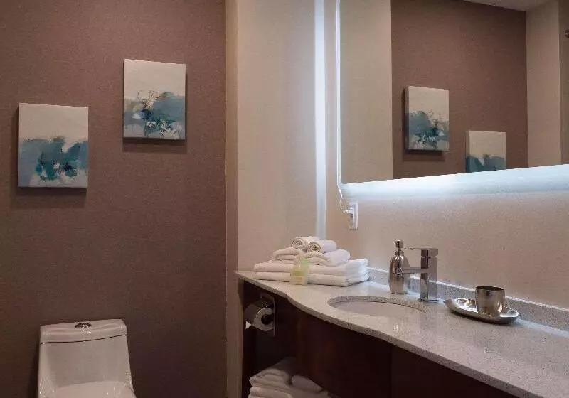 Hotelli Montreal Metropolitan, Bw Signature Collection