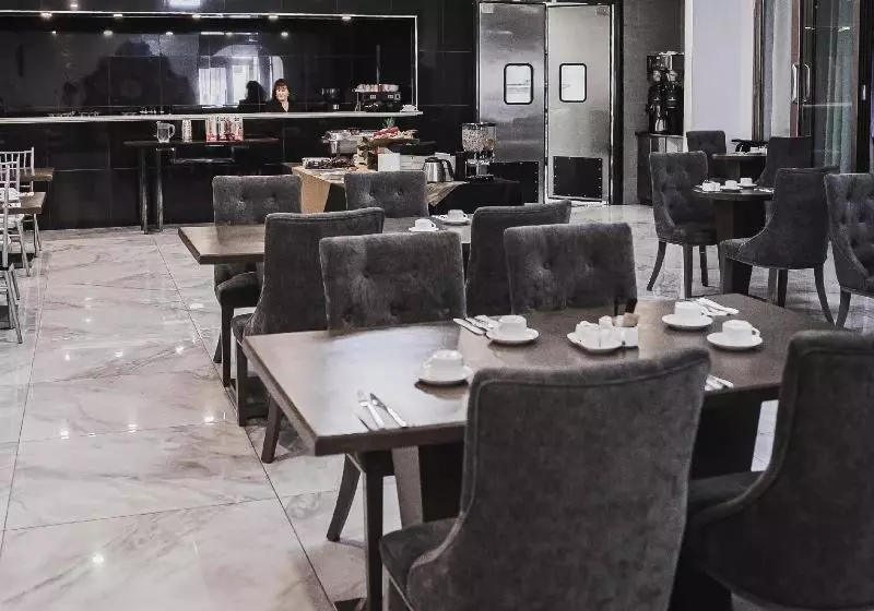 Hotelli Montreal Metropolitan, Bw Signature Collection