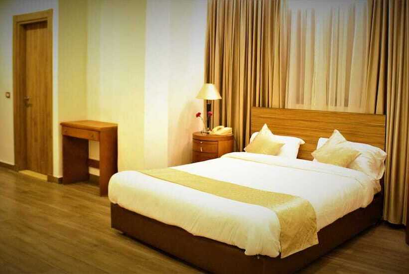 هتل New Merryland