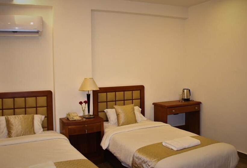 هتل New Merryland