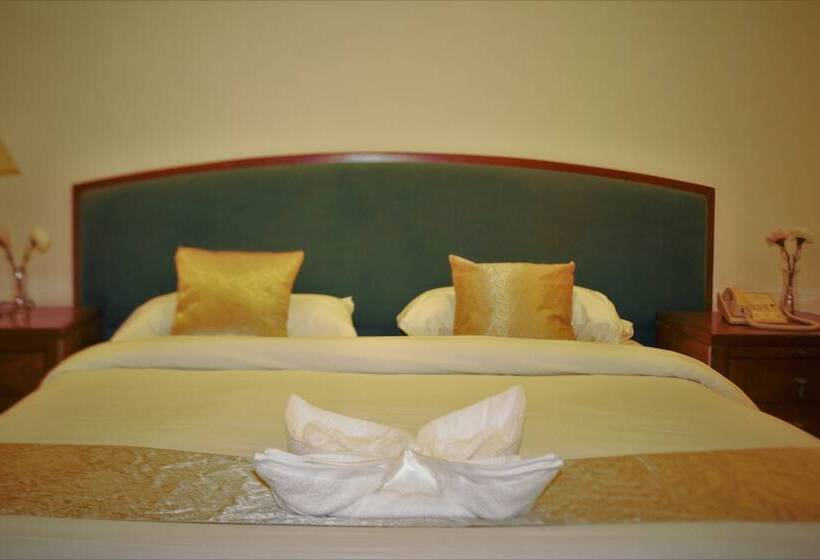 هتل New Merryland