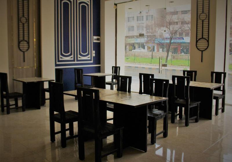 هتل New Merryland