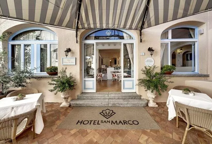 Отель Colonna San Marco