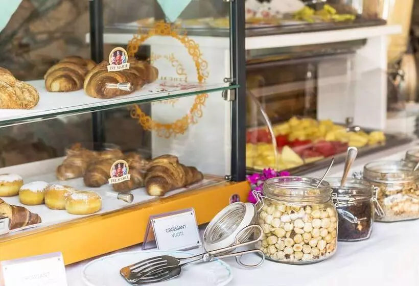 Отель Colonna San Marco