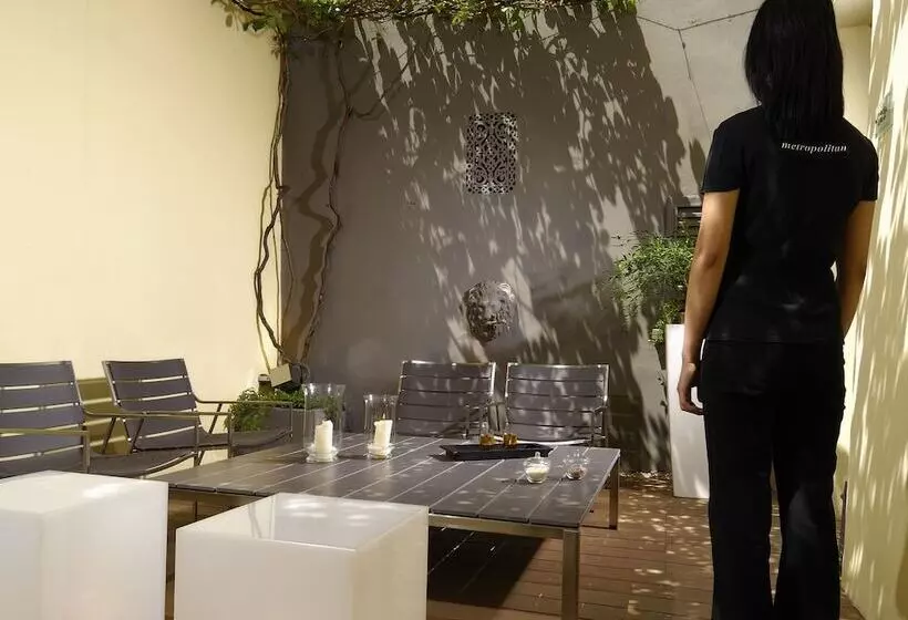 ホテル Metropolitan