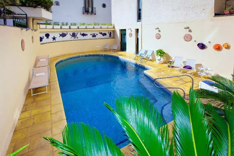 ホテル Panorama Palace