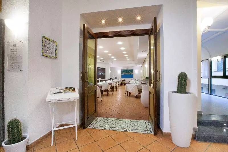 ホテル Panorama Palace