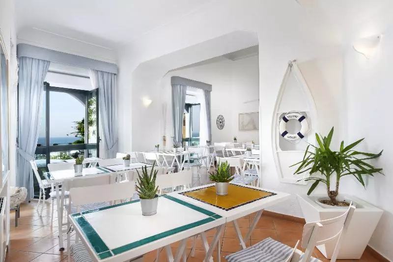 ホテル Panorama Palace