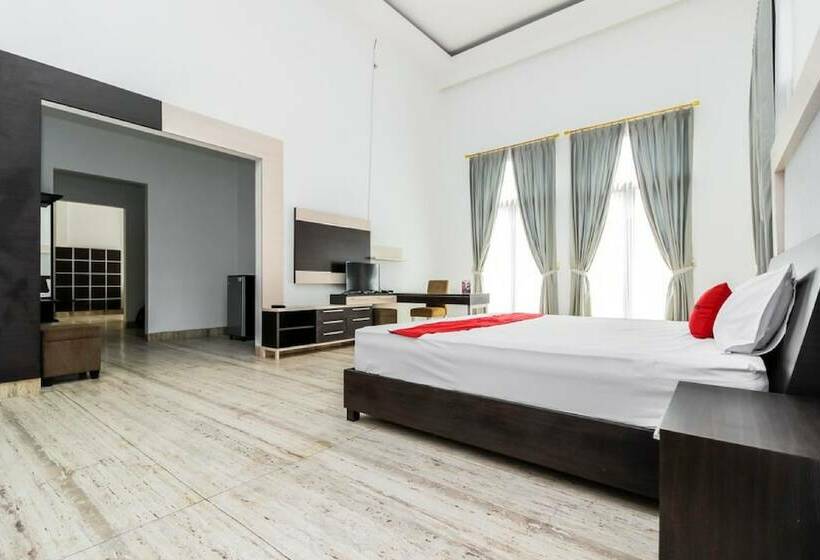 בית מלון כפרי Reddoorz Premium @ Gandaria Jagakarsa