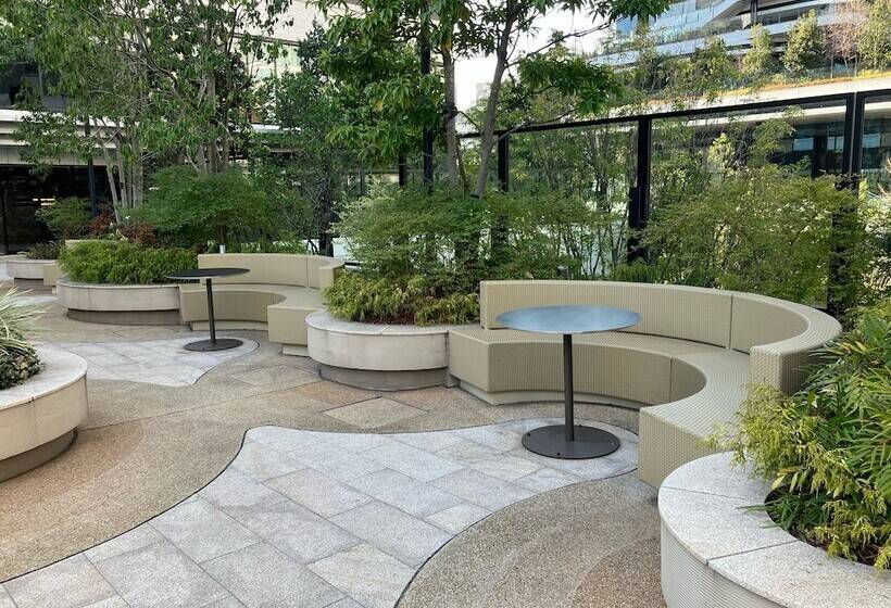 Отель Tavinos Hamamatsucho